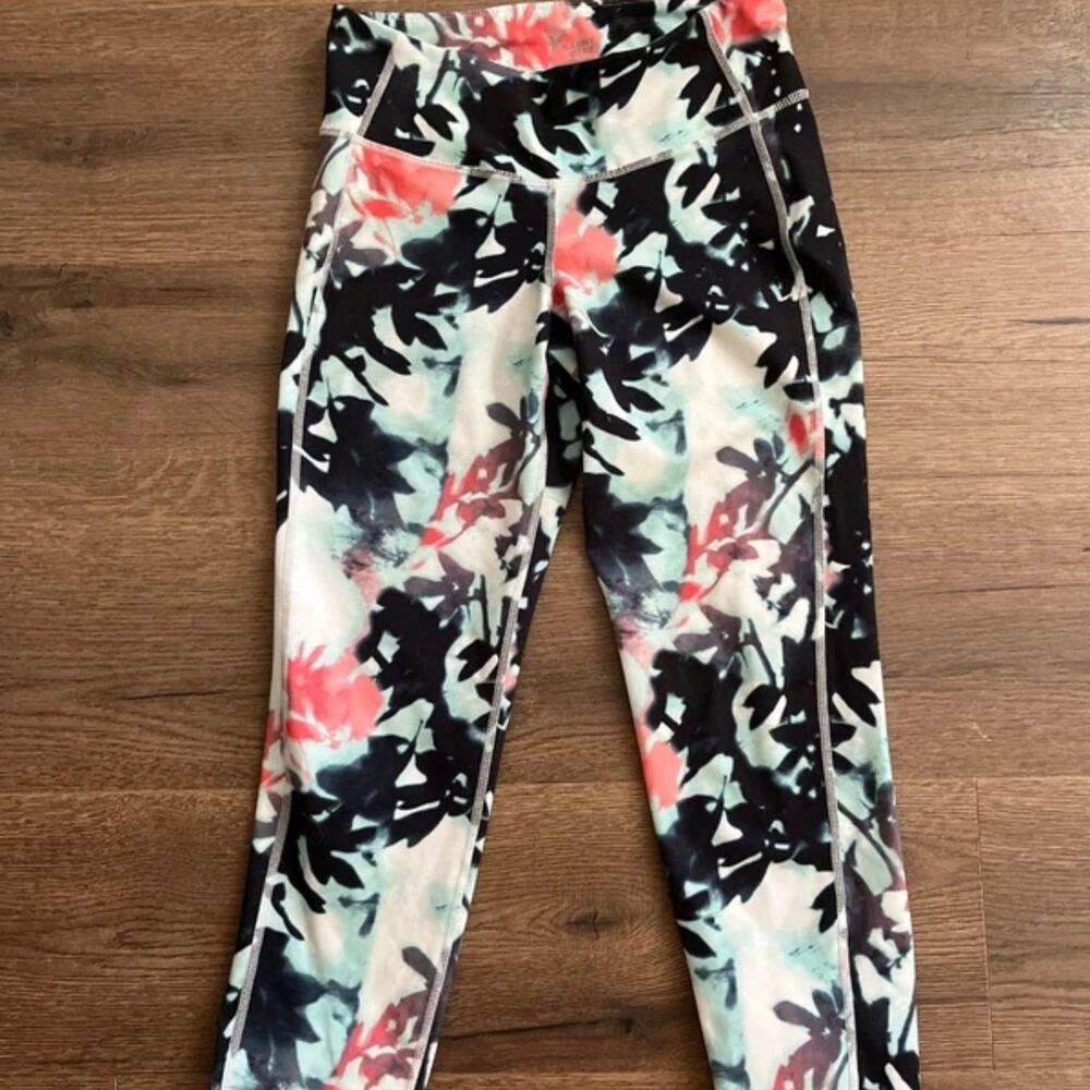 Bright floral print leggings from